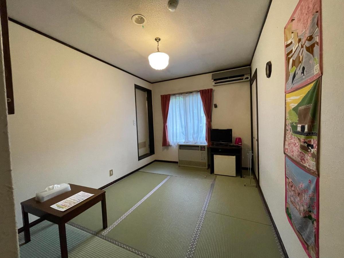 Hotel Sejour Mint In Hakuba Kültér fotó