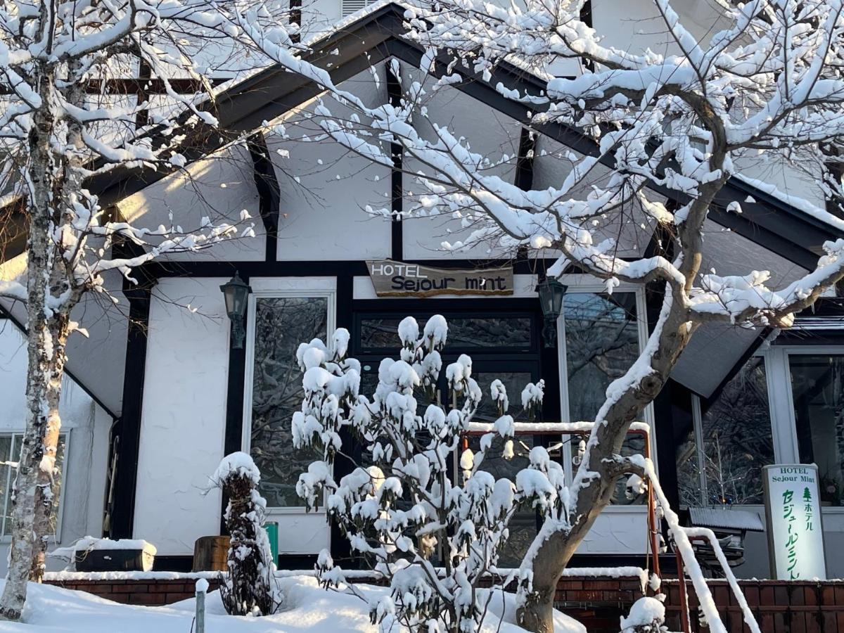 Hotel Sejour Mint In Hakuba Kültér fotó