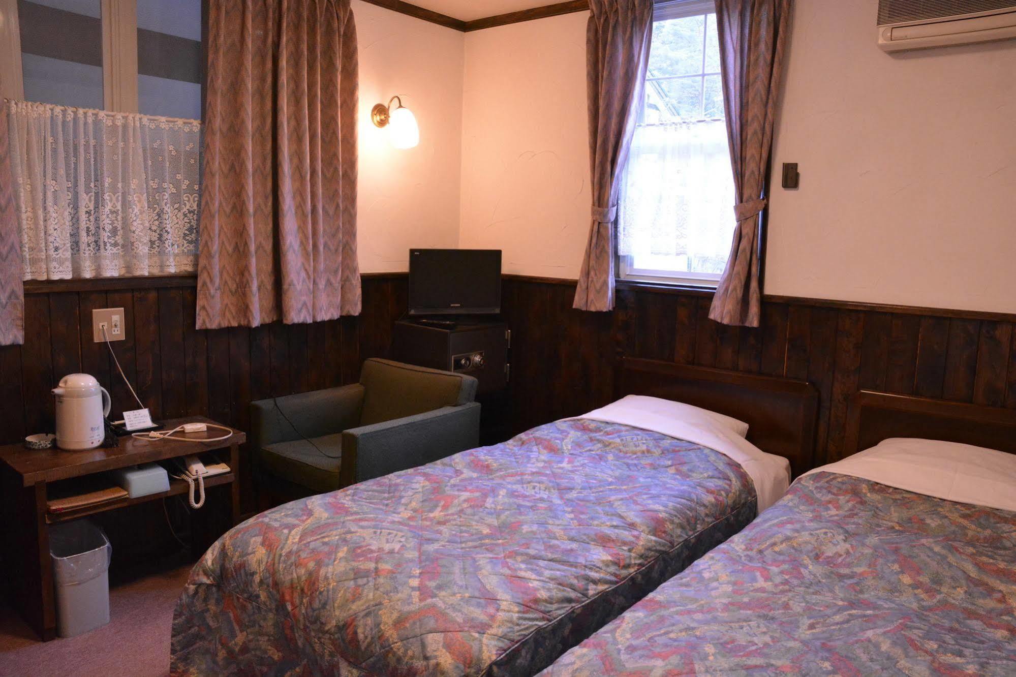 Hotel Sejour Mint In Hakuba Kültér fotó